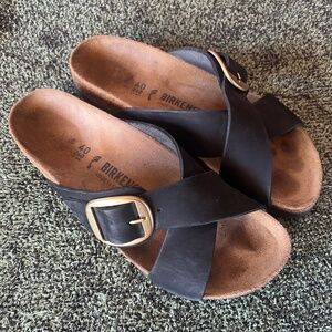Siena Big Buckle Birkenstocks - Nubuck Leather Black